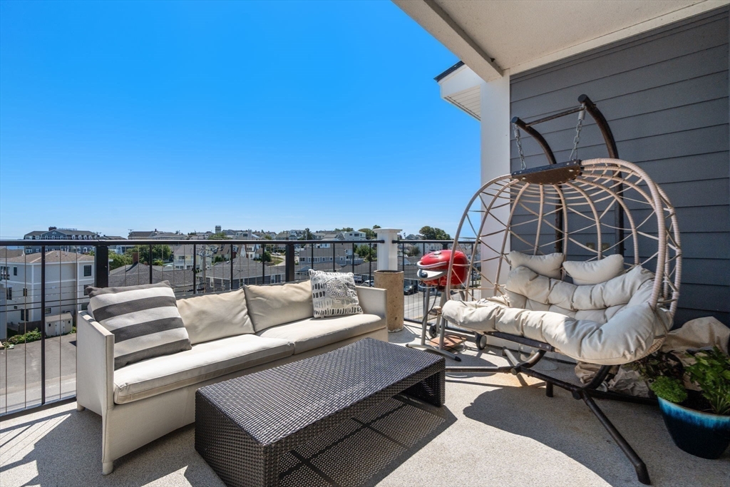 535 Ocean Blvd # 403 Property Photo 15