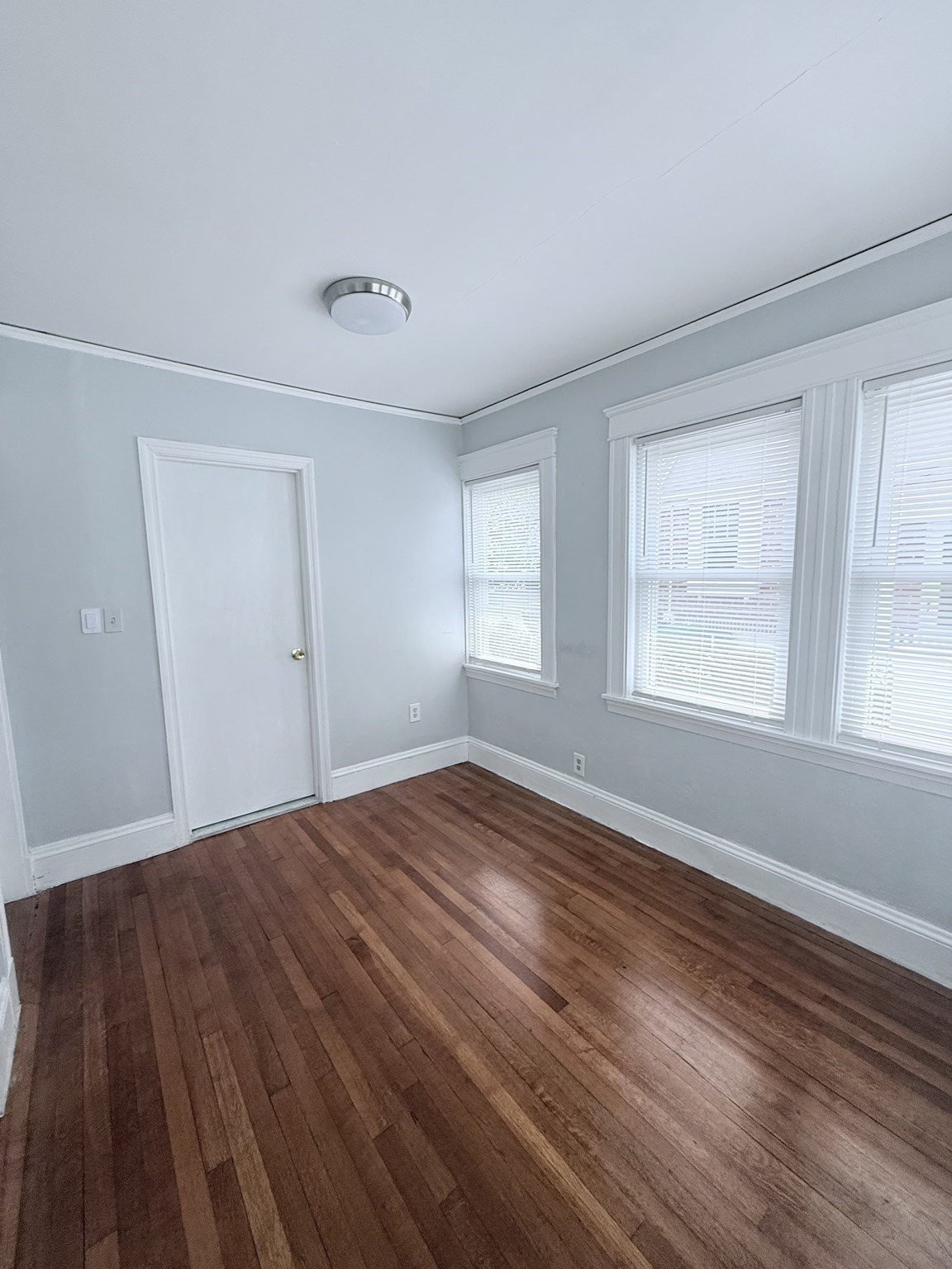1639 Washington St Property Photo 3