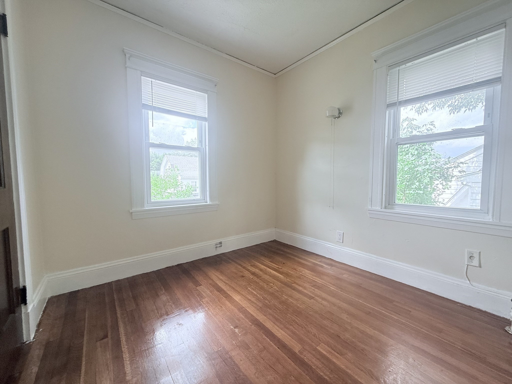 1639 Washington St Property Photo 15