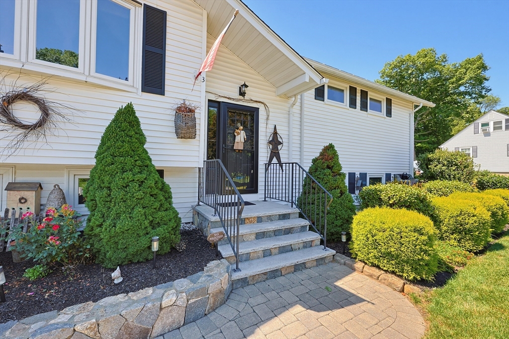 3 Cornell Drive Property Photo 1