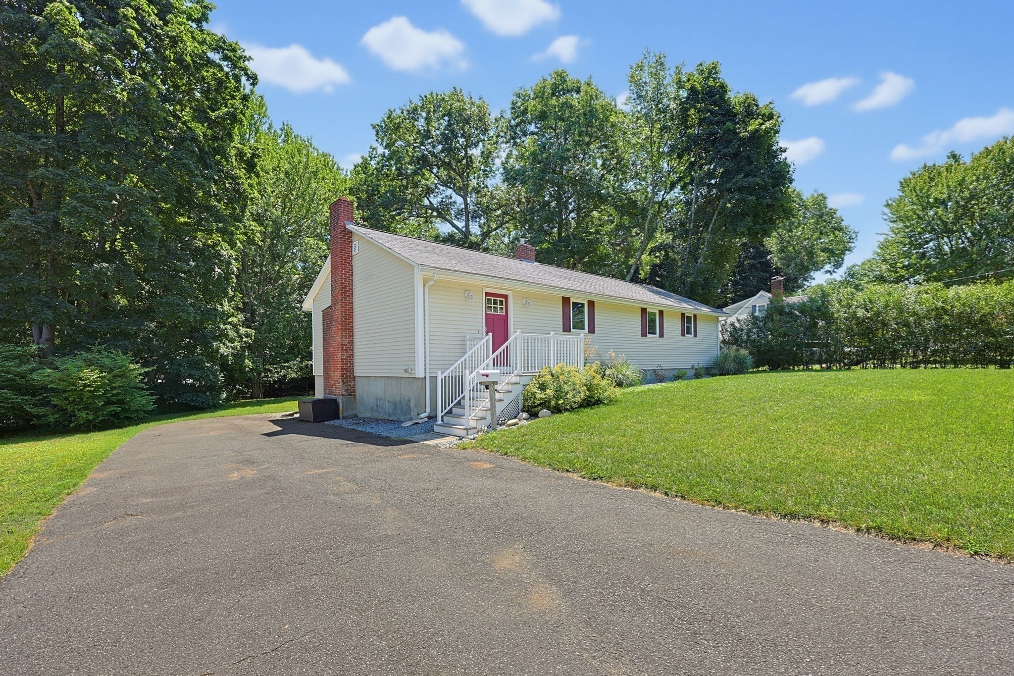 71 Carpenter Rd Property Photo 3