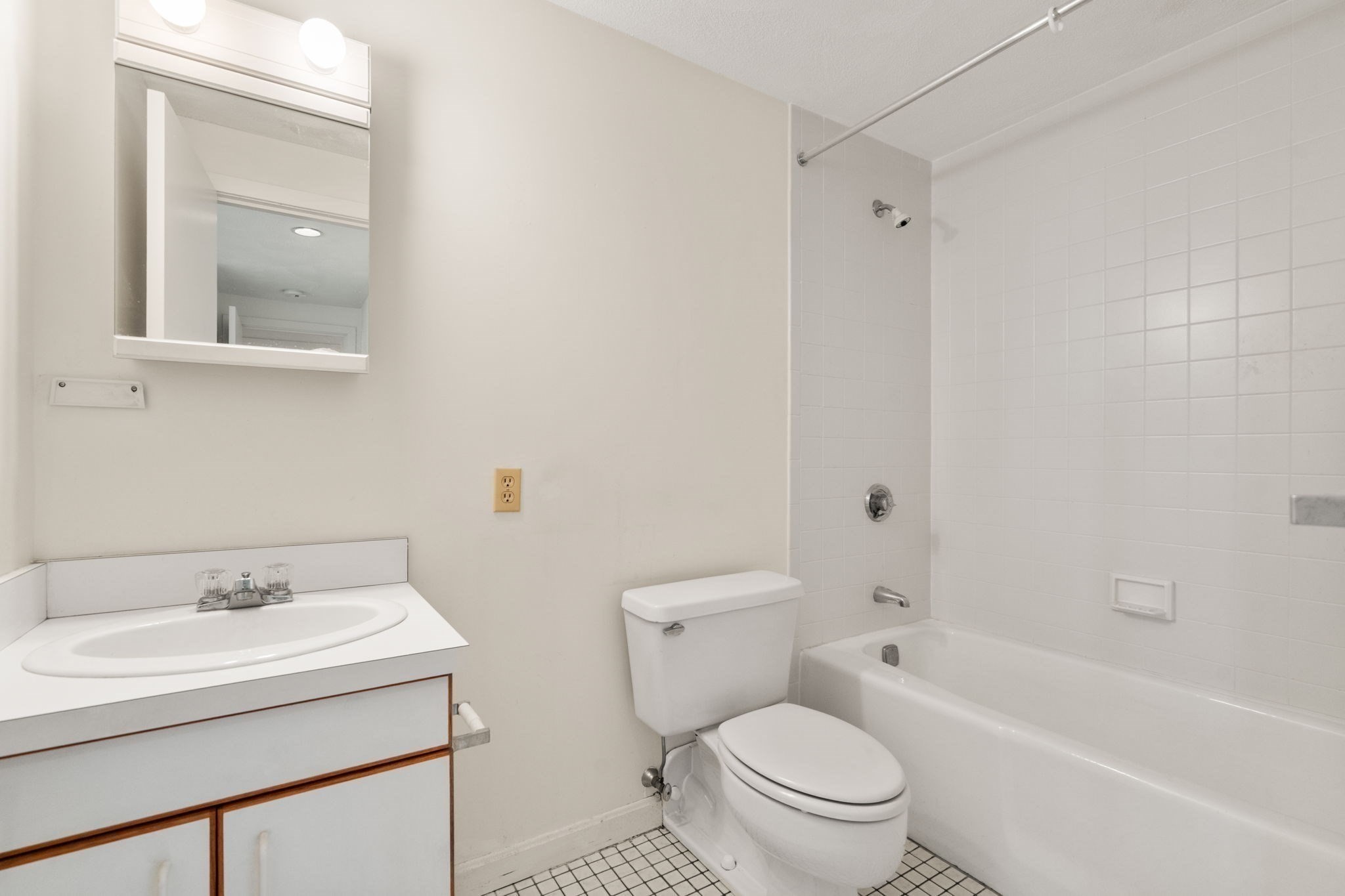 50 Watertown Street # 402 Property Photo 13