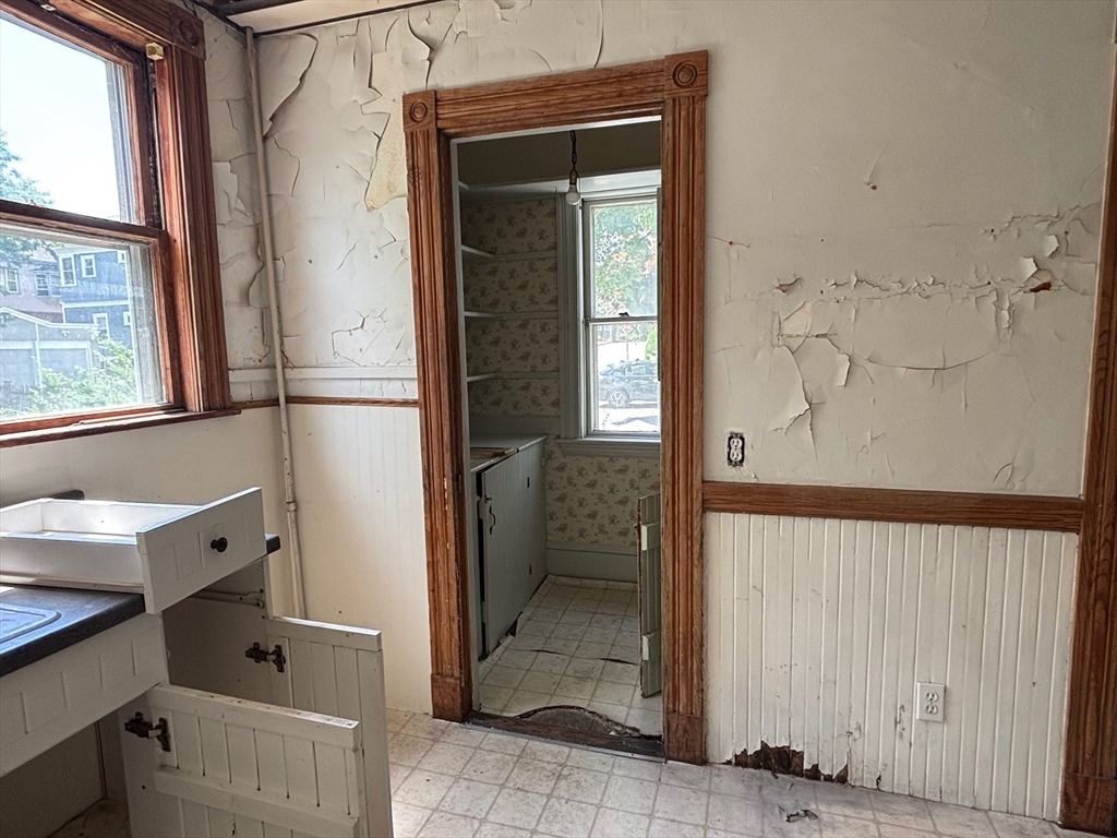 69 Bay State Ave Property Photo 11