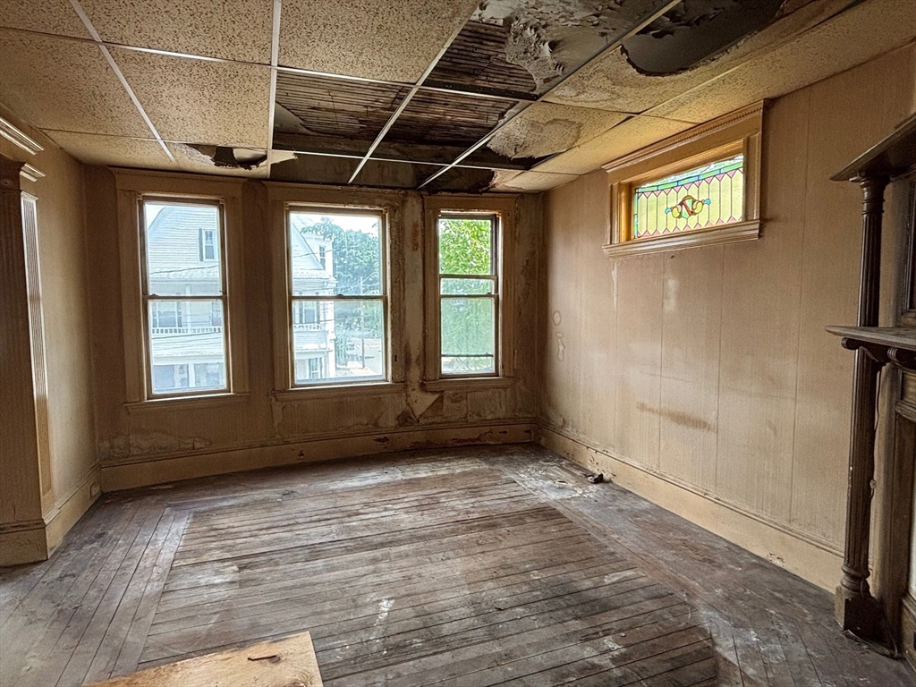69 Bay State Ave Property Photo 14