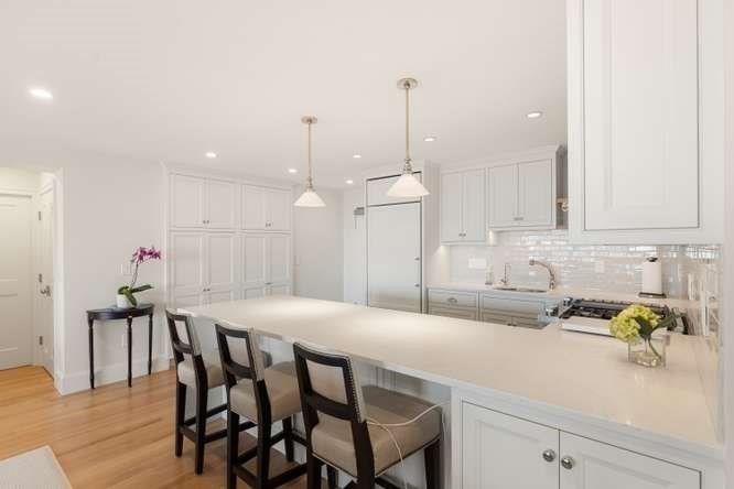 9 Hawthorne Pl # 14h Property Photo 7