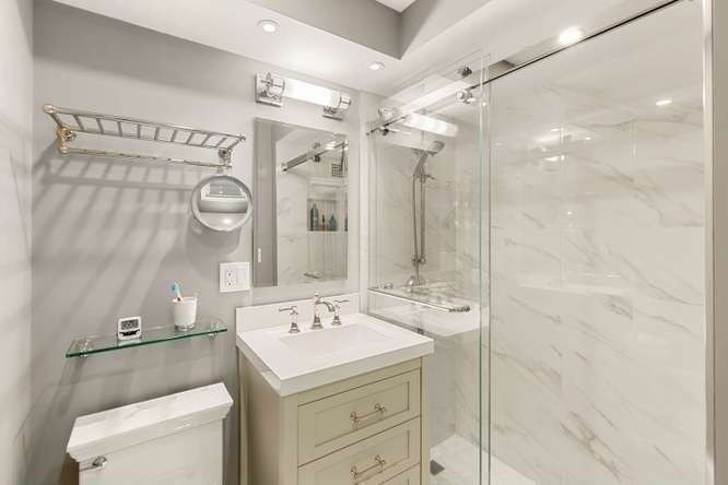 9 Hawthorne Pl # 14h Property Photo 28