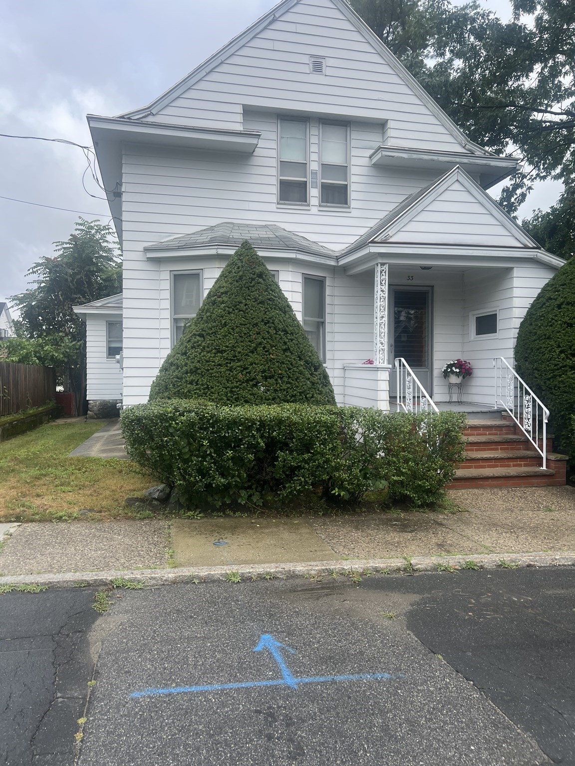 33 Dewey Property Photo 1