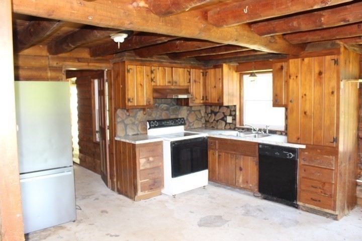 1352 Ashfield Rd Property Photo 17