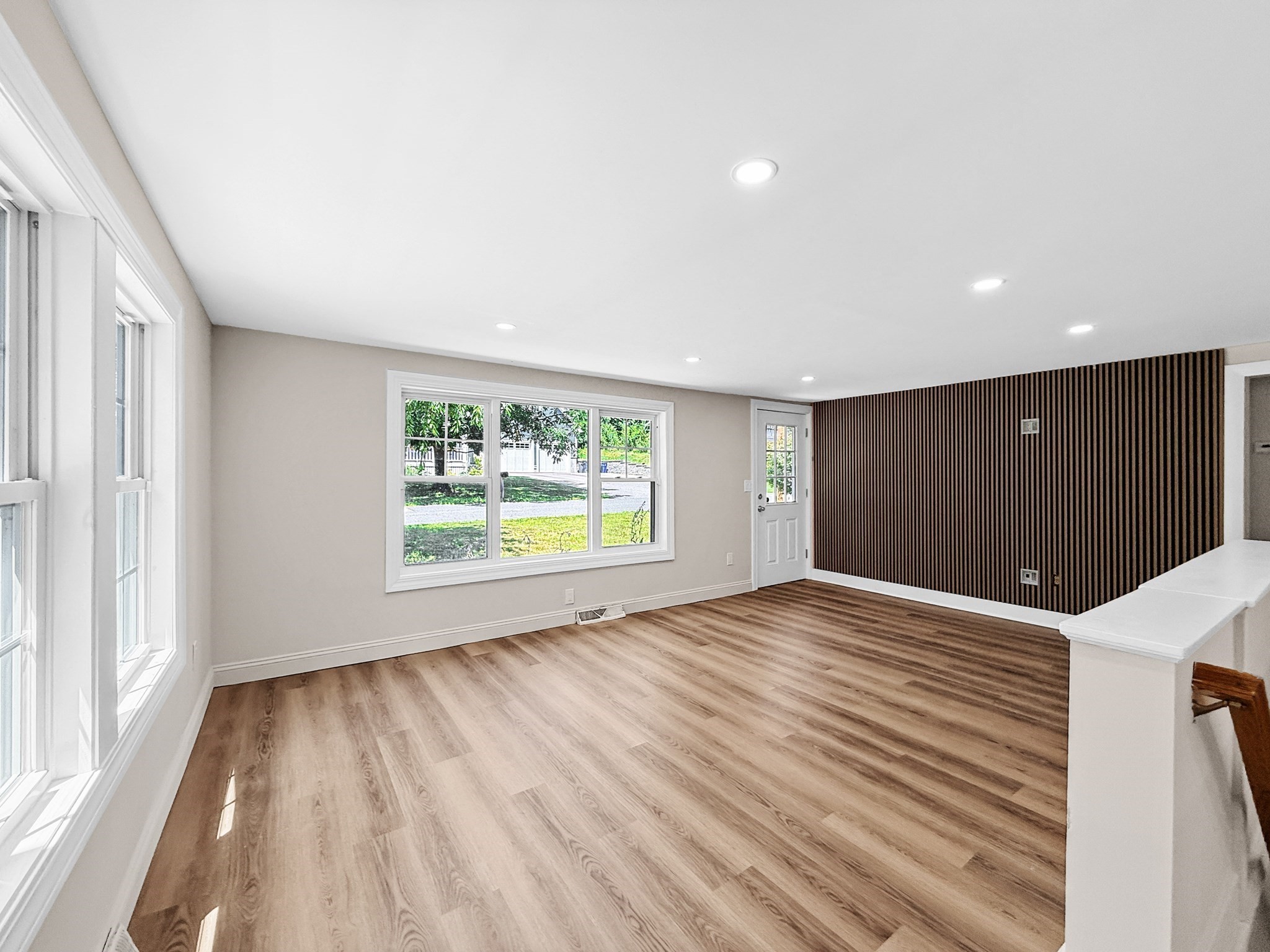 89 Goodale St Property Photo 10