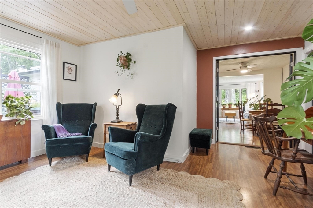 456 Mower Street Property Photo 15