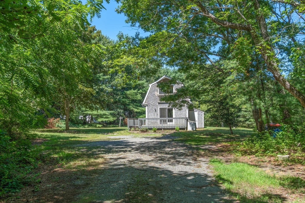 32 Acushnet Rd Property Photo 6