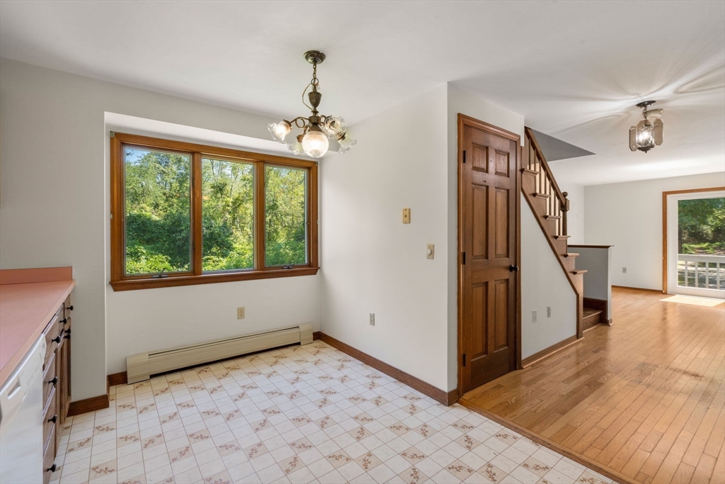 32 Acushnet Rd Property Photo 9