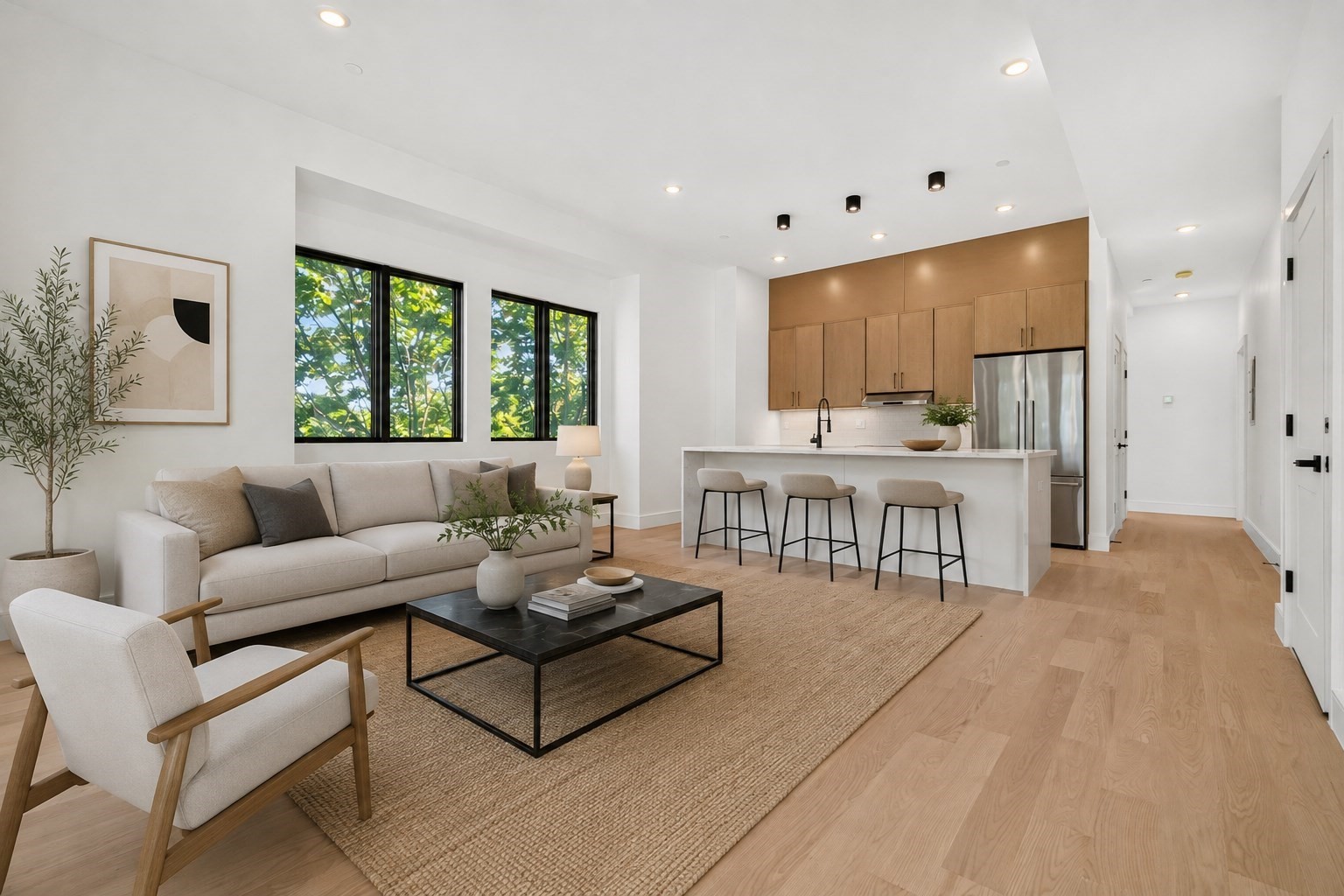 15 Clyde St # F Property Photo 1