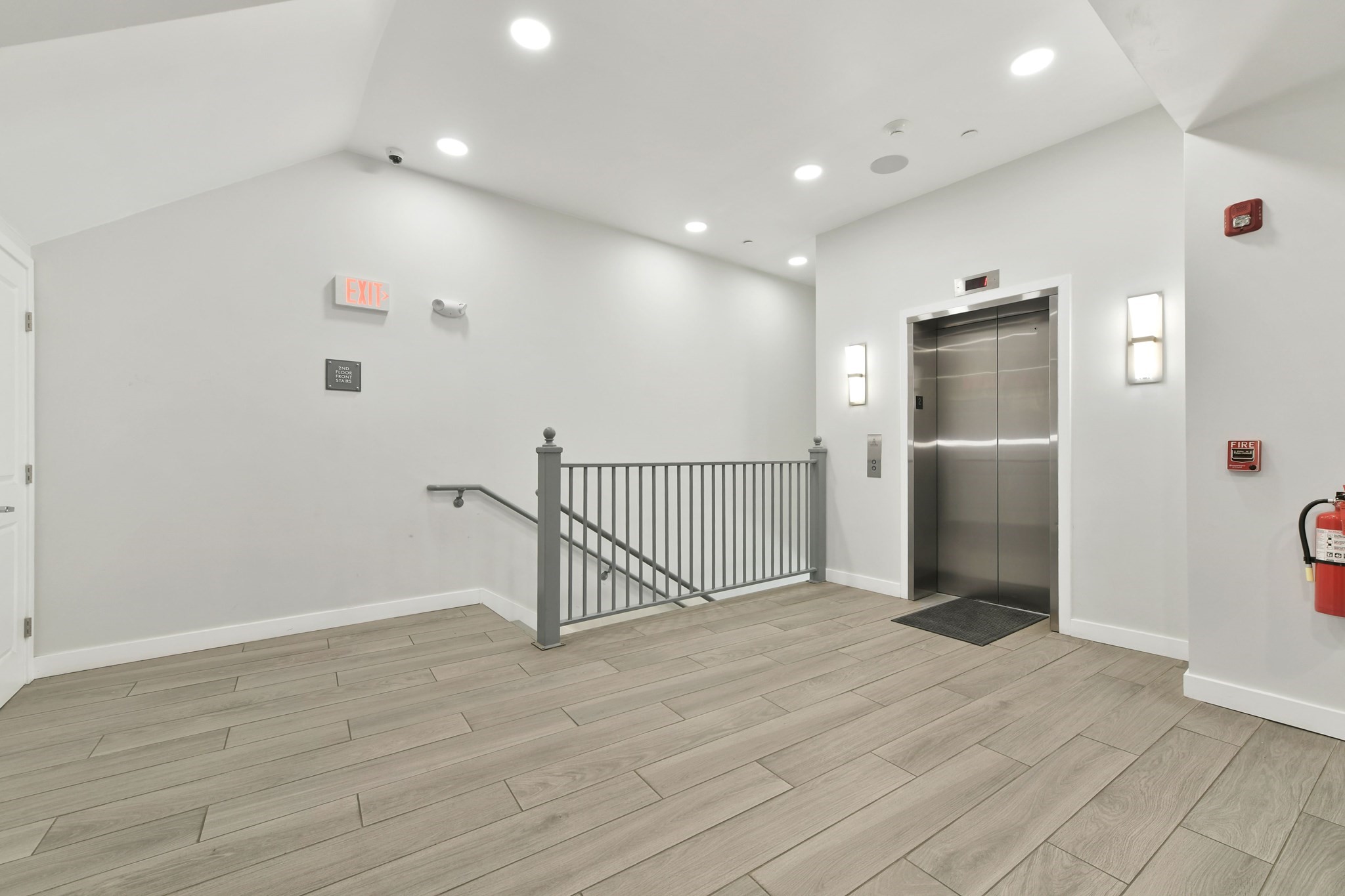 64 Market St # 308 Property Photo 7