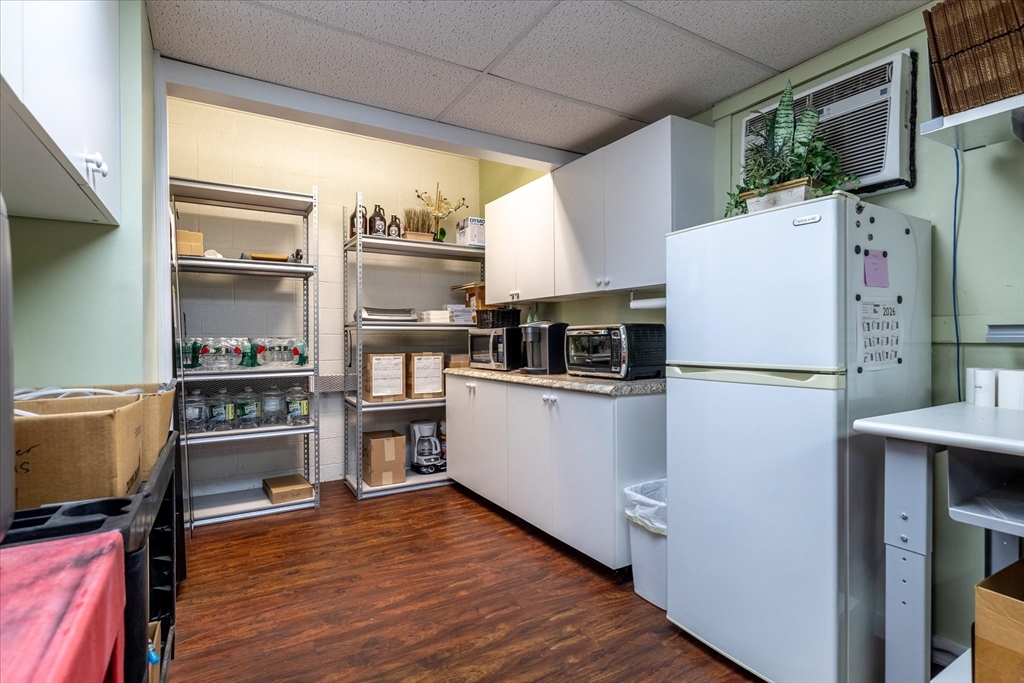 193 W Boylston St Property Photo 11