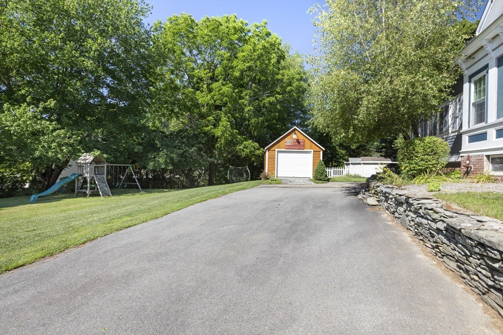 22 Bliss Street Property Photo 40