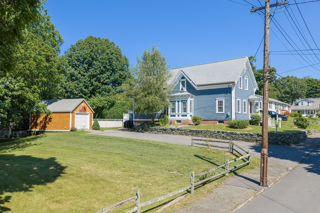 22 Bliss Street Property Photo 41