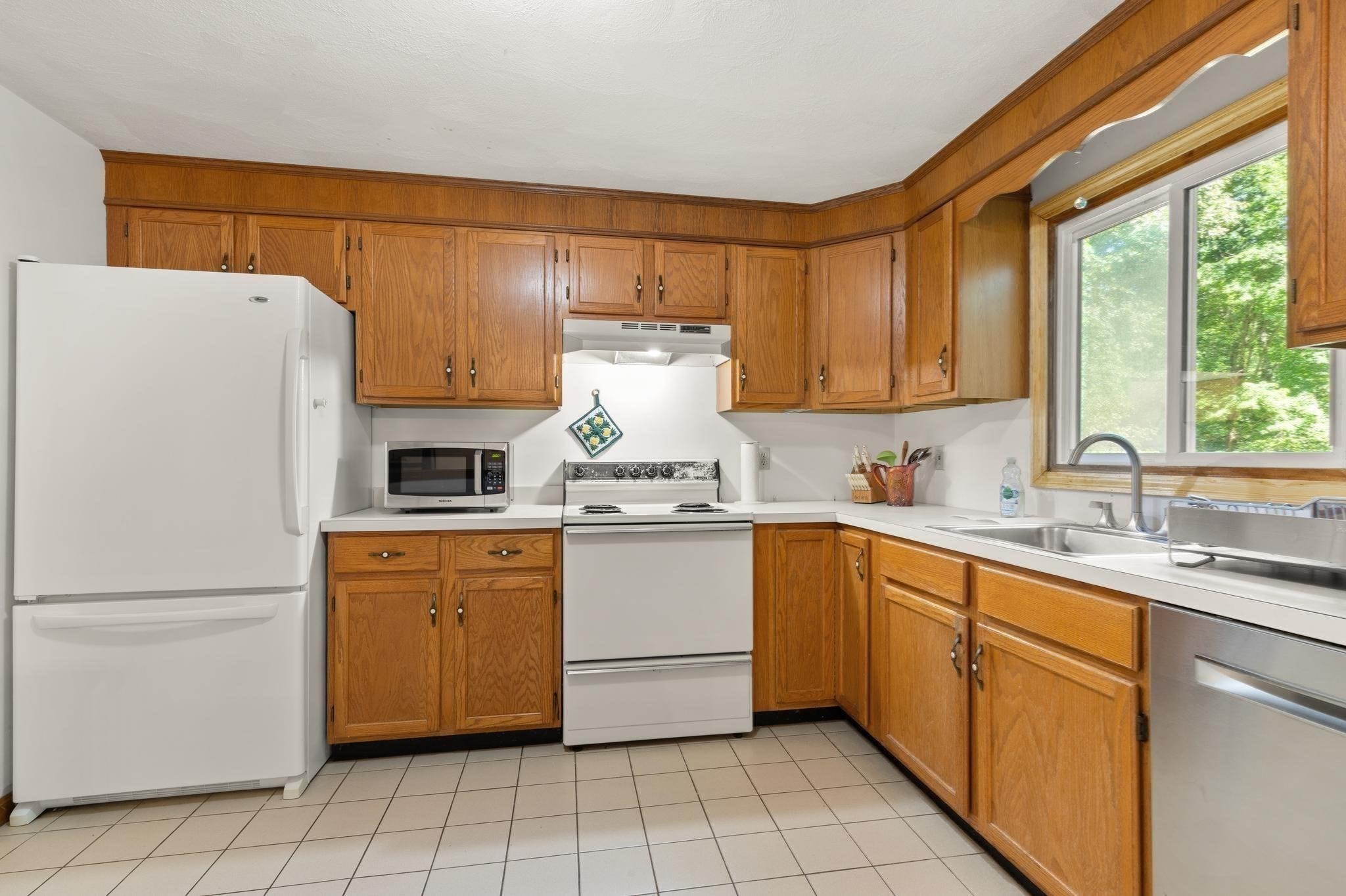 58 Roosevelt Rd Property Photo 6