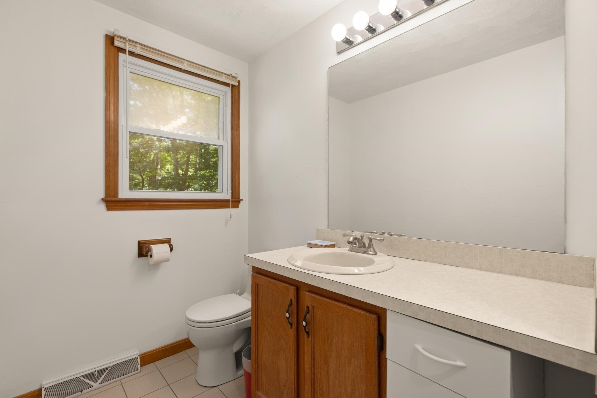 58 Roosevelt Rd Property Photo 20