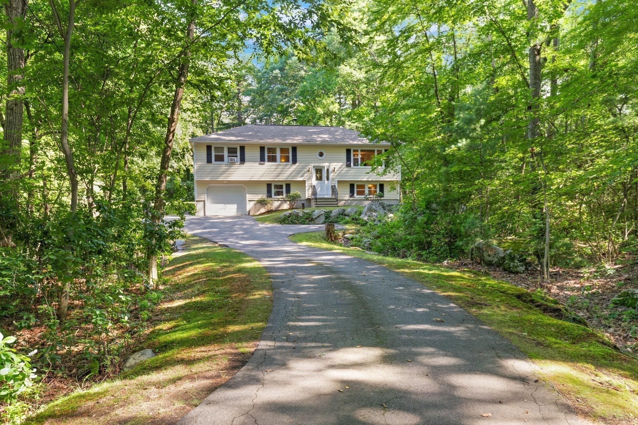 58 Roosevelt Rd Property Photo 37