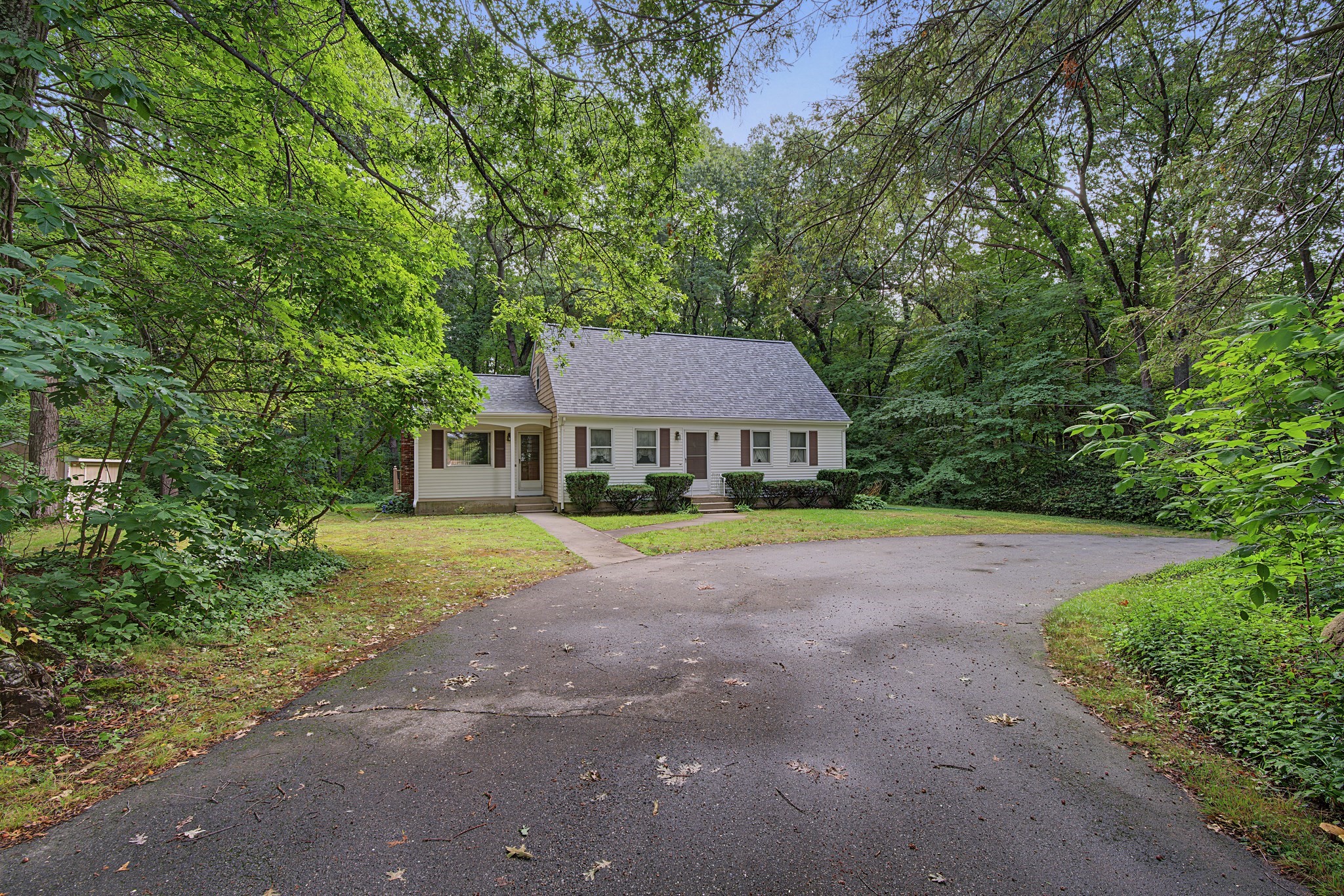 27 Peck Hill Road Property Photo 2