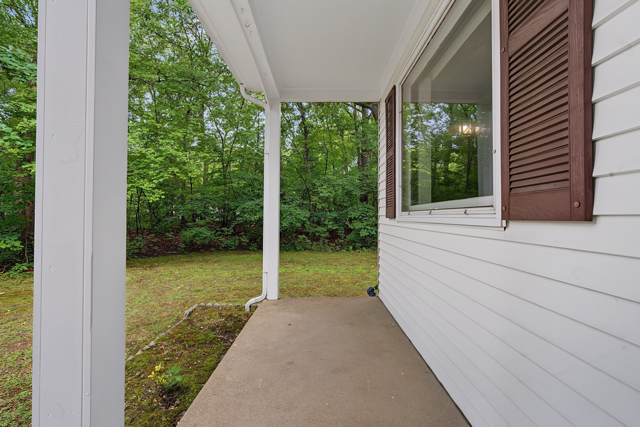 27 Peck Hill Road Property Photo 6