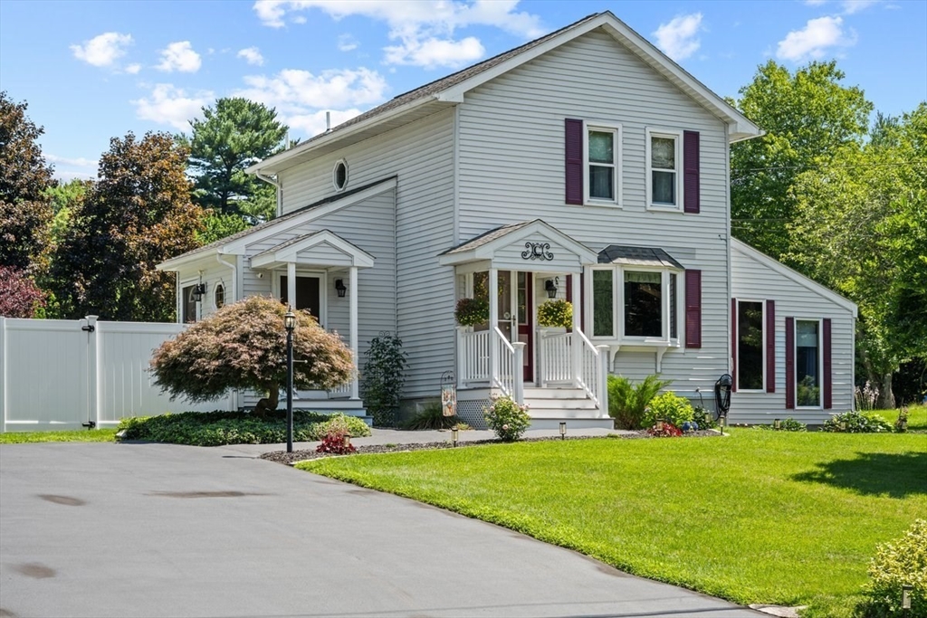 33 Scenic Ave Property Photo 1