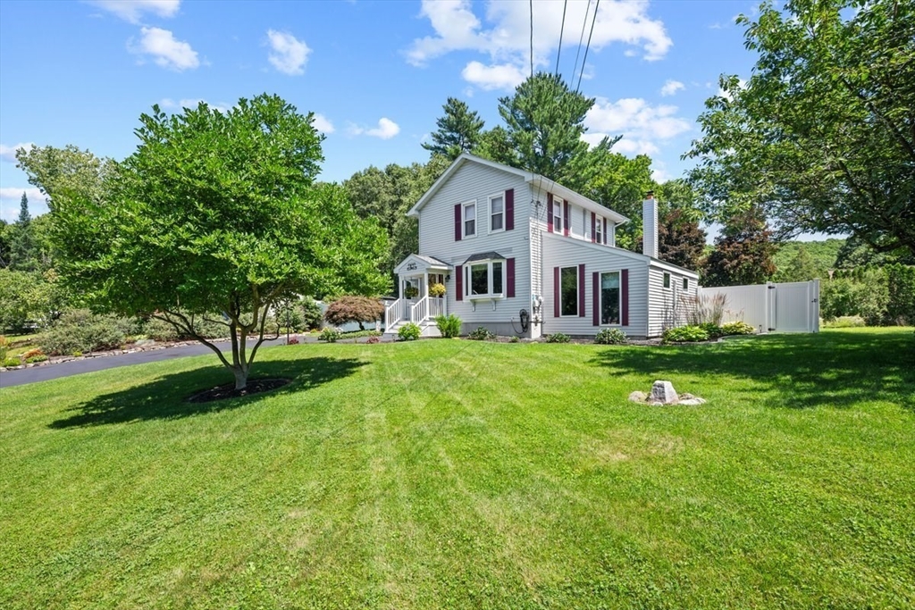 33 Scenic Ave Property Photo 4