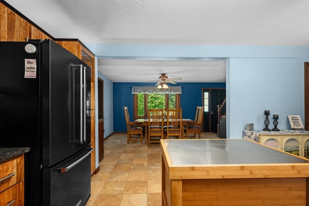 33 Scenic Ave Property Photo 8