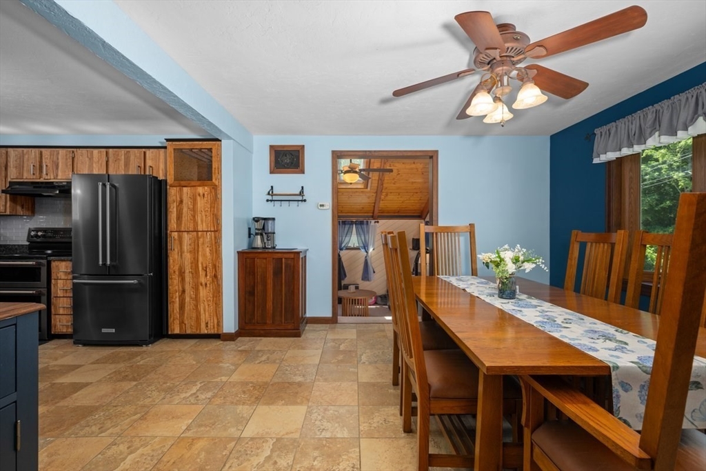 33 Scenic Ave Property Photo 11