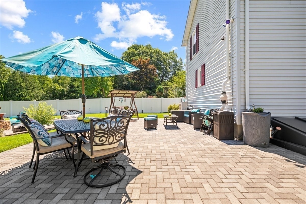 33 Scenic Ave Property Photo 28