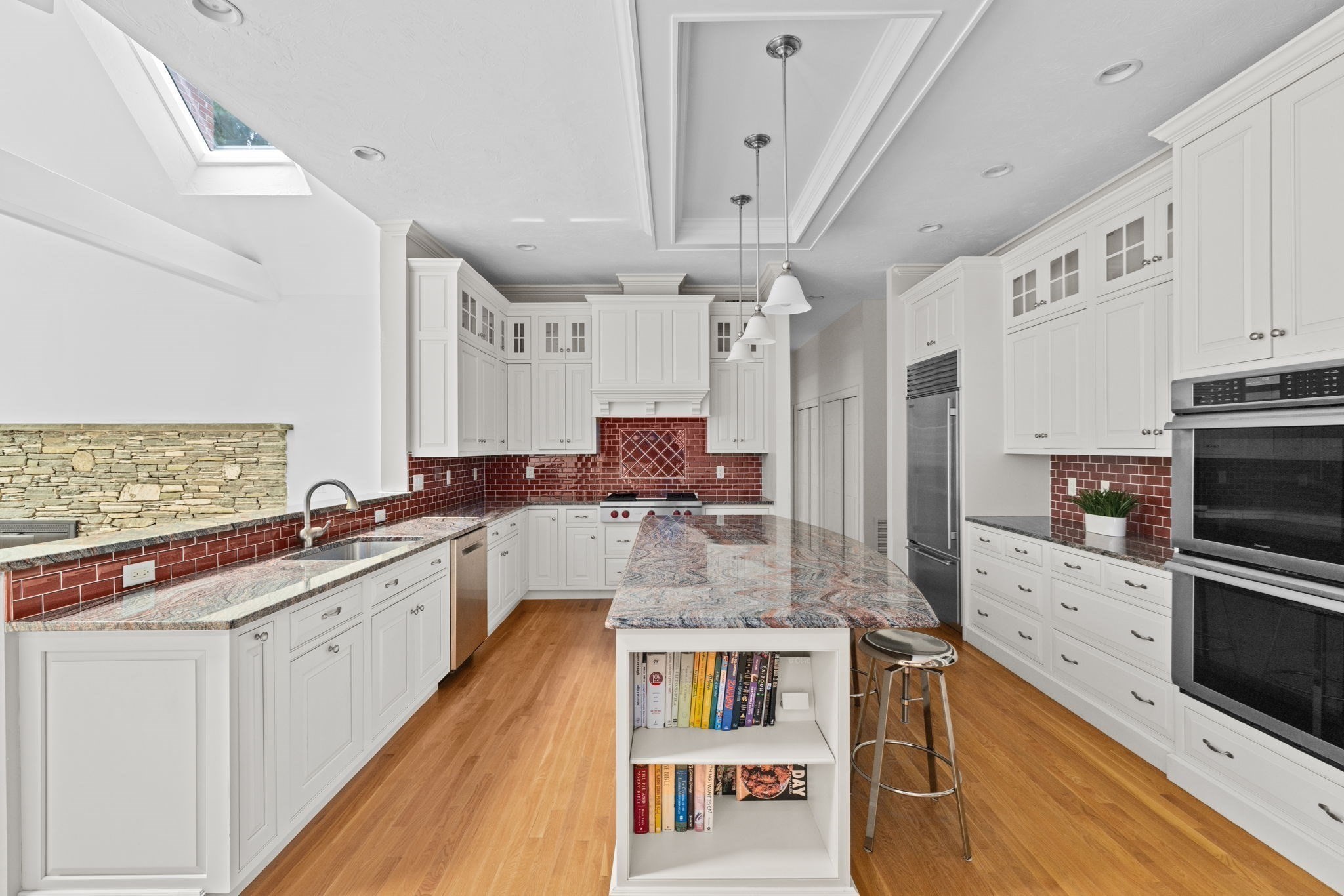 105 East St Property Photo 5