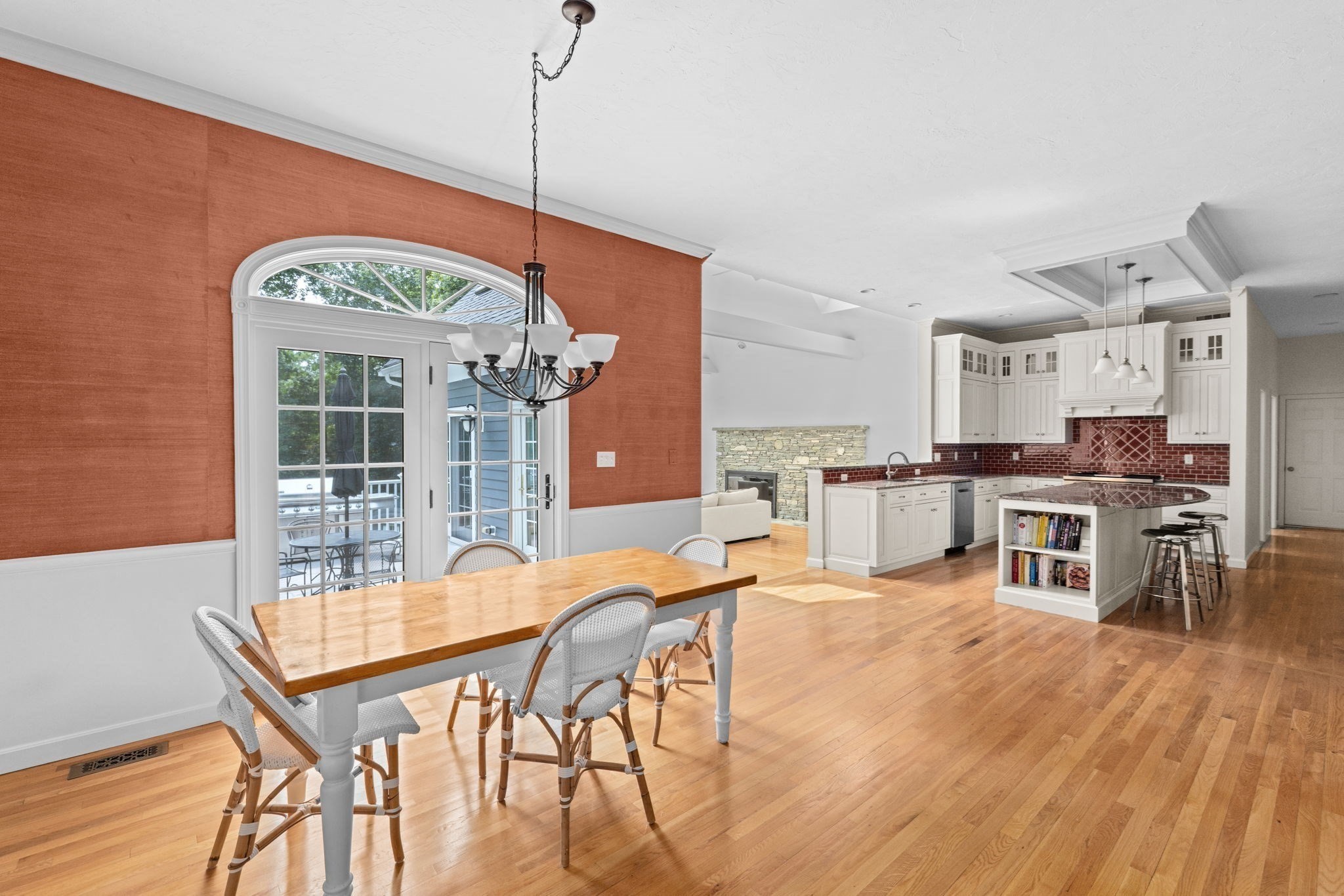 105 East St Property Photo 8