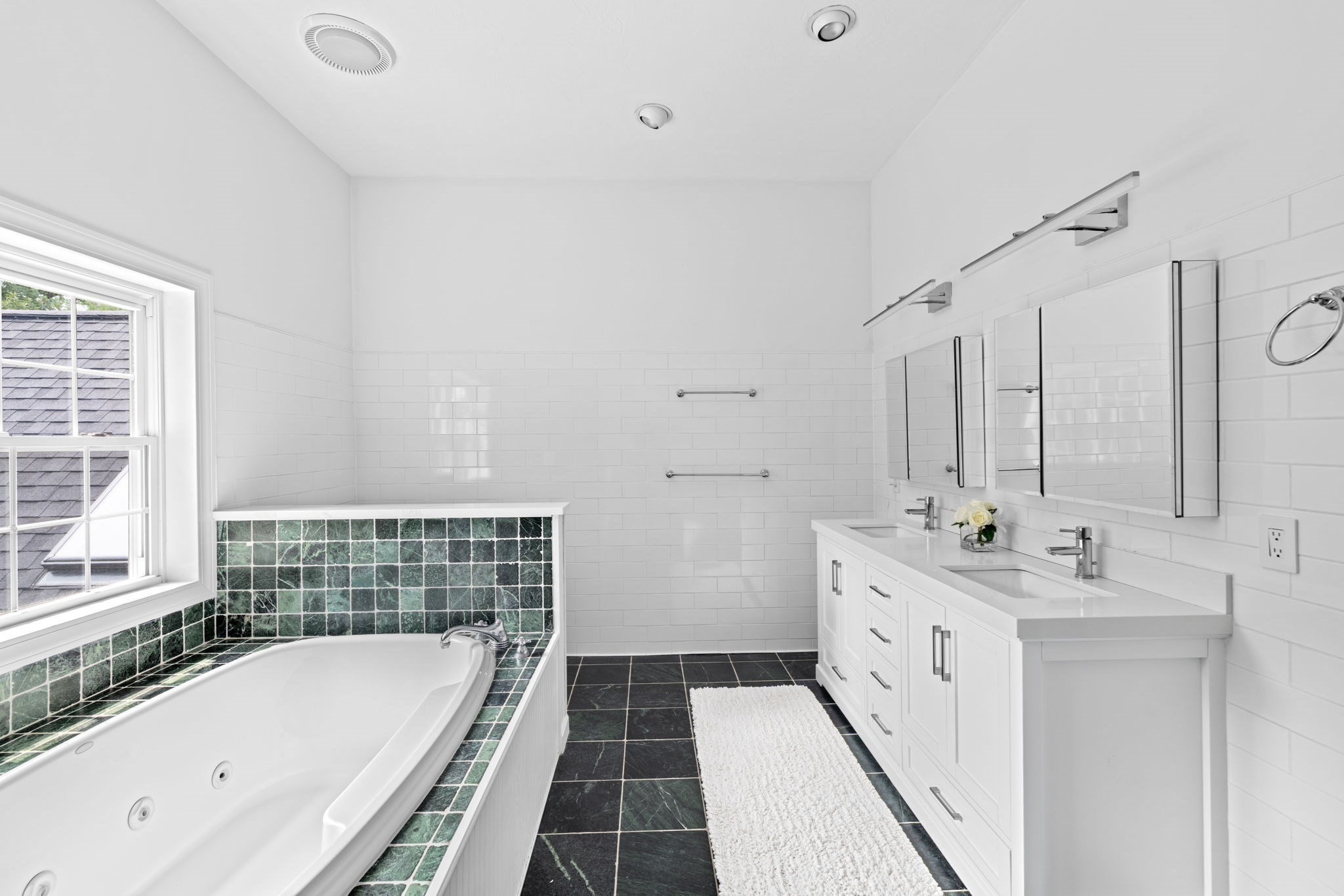 105 East St Property Photo 18