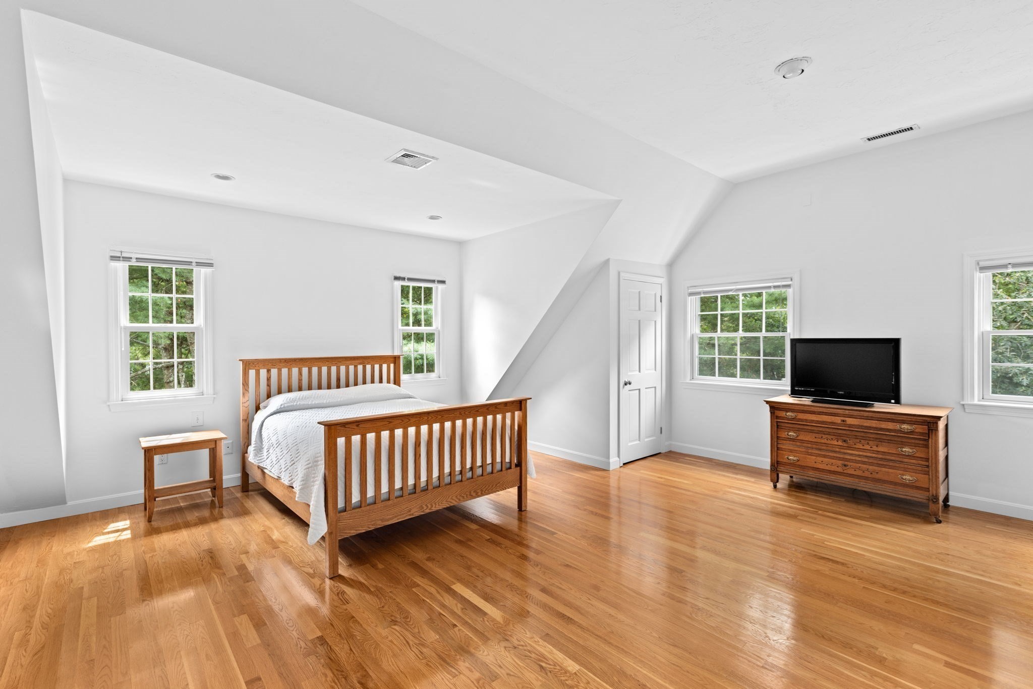 105 East St Property Photo 21
