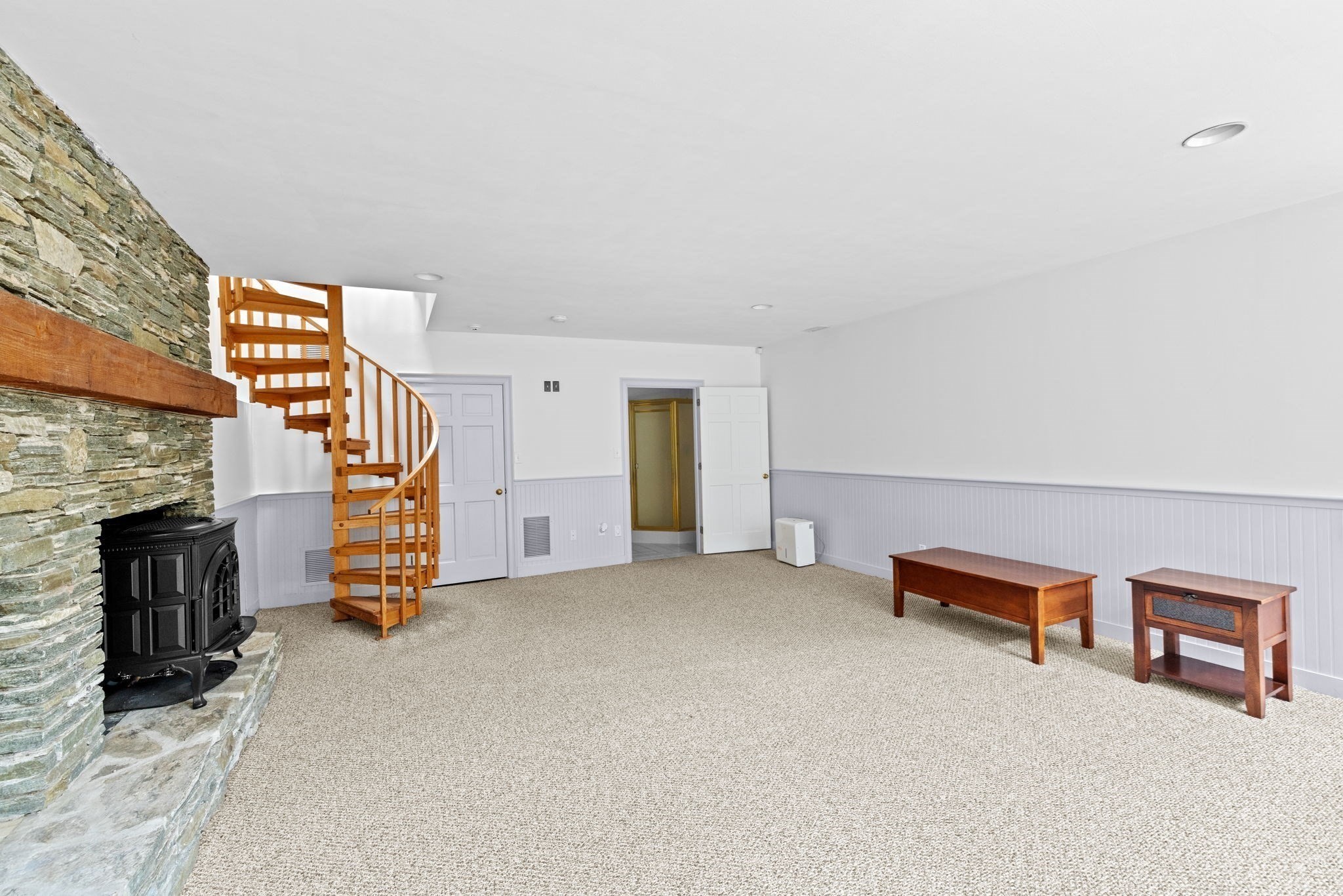 105 East St Property Photo 25