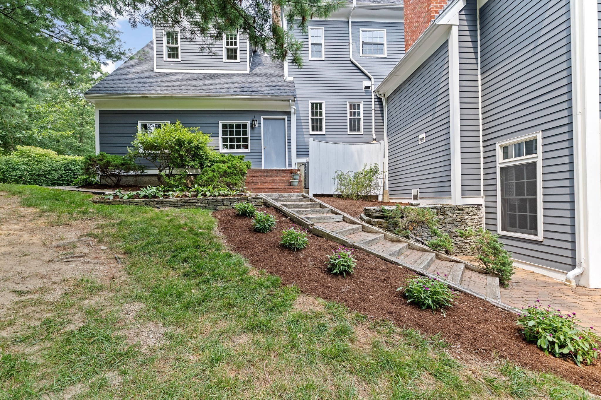 105 East St Property Photo 34