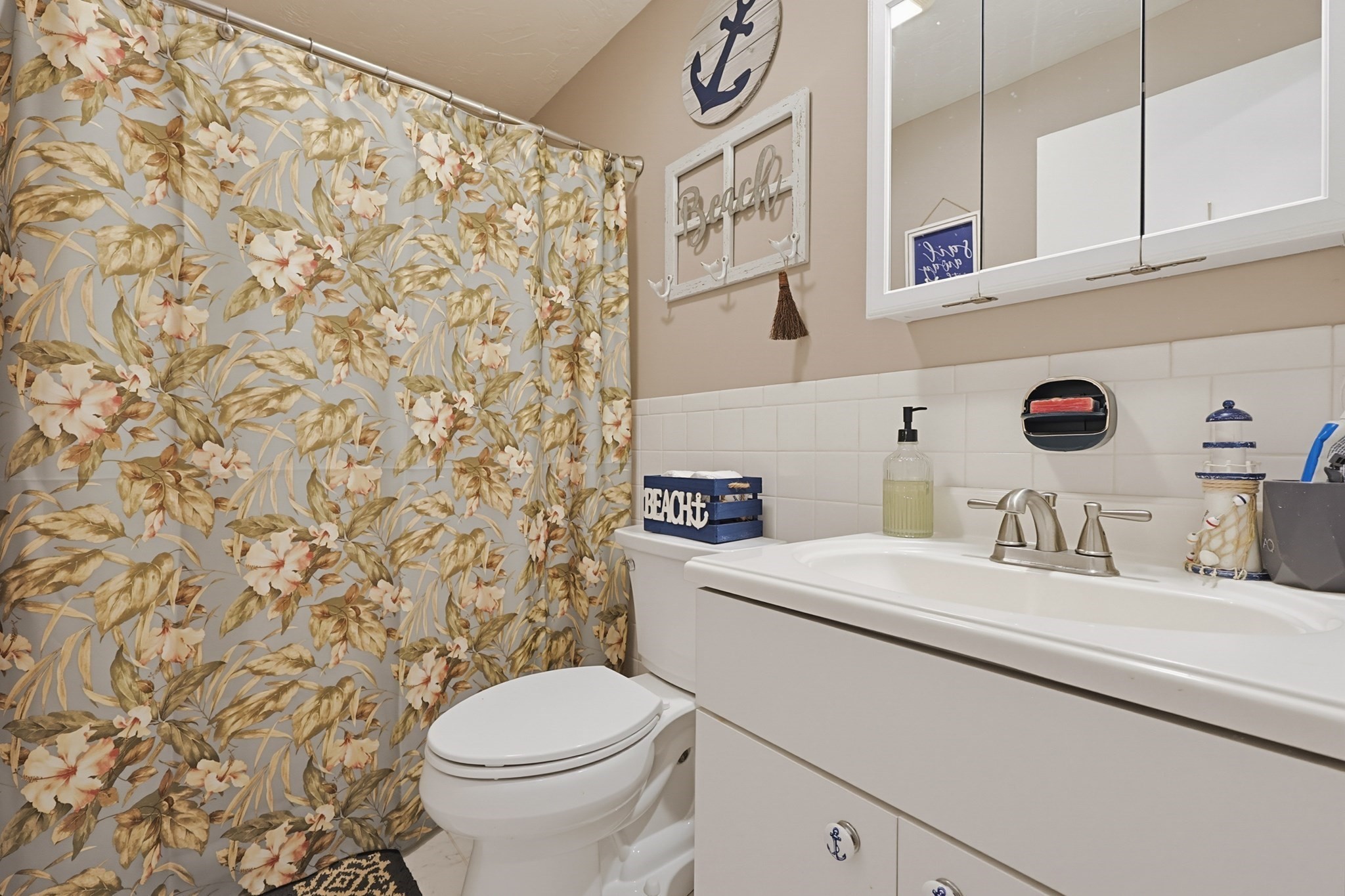 23 Erick Rd # 20 Property Photo 29
