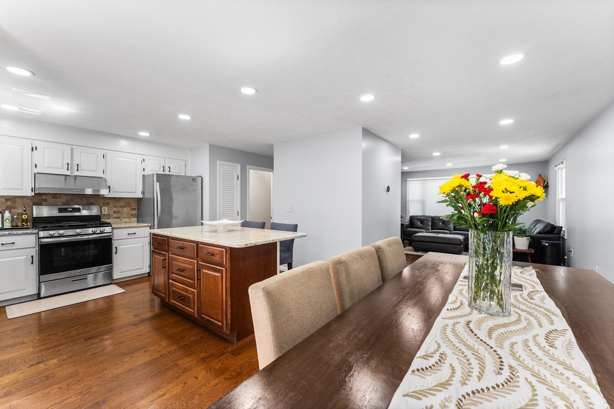 632 Washington St # A6 Property Photo 3