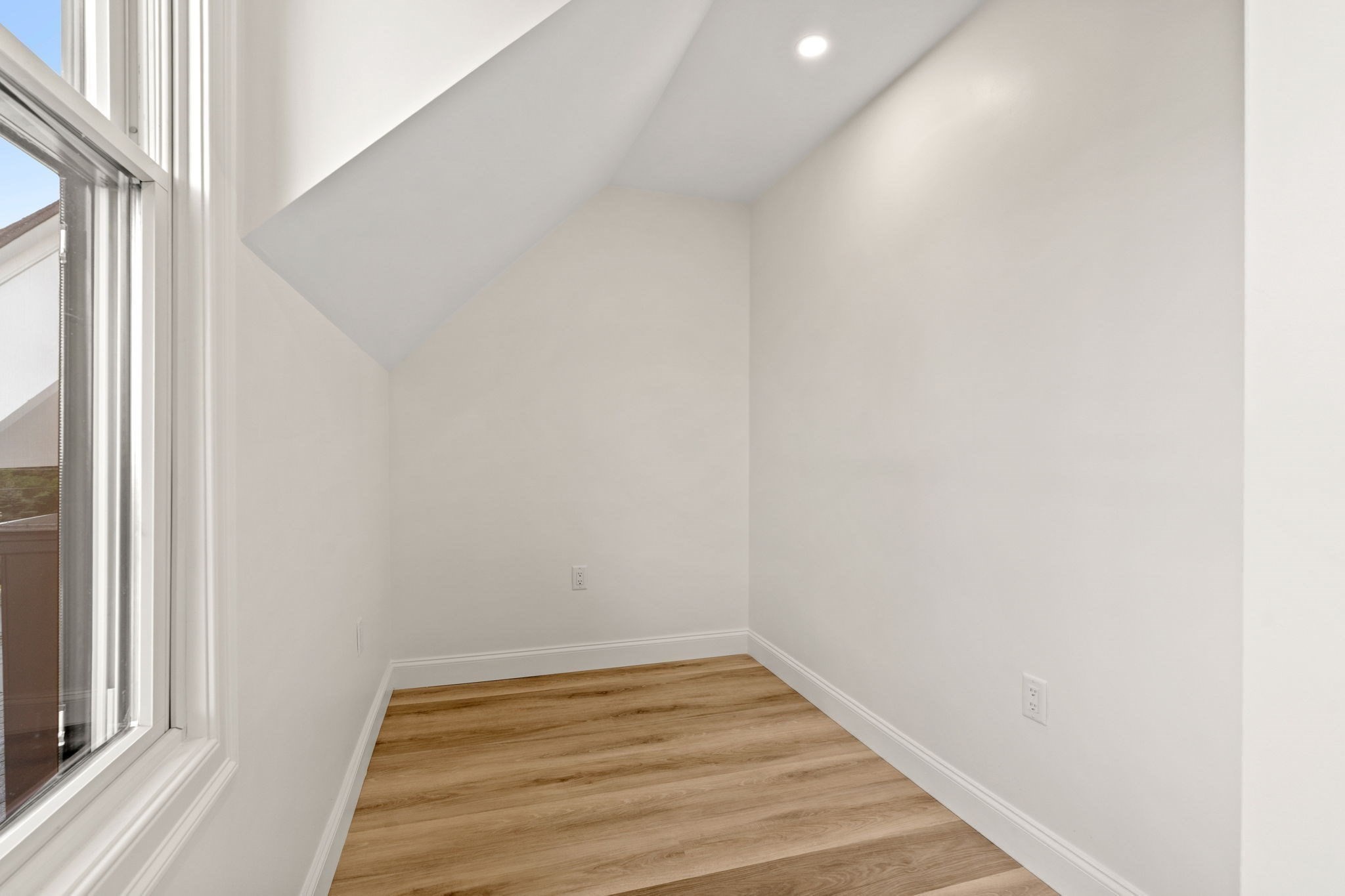 45 Beach Road Property Photo 27