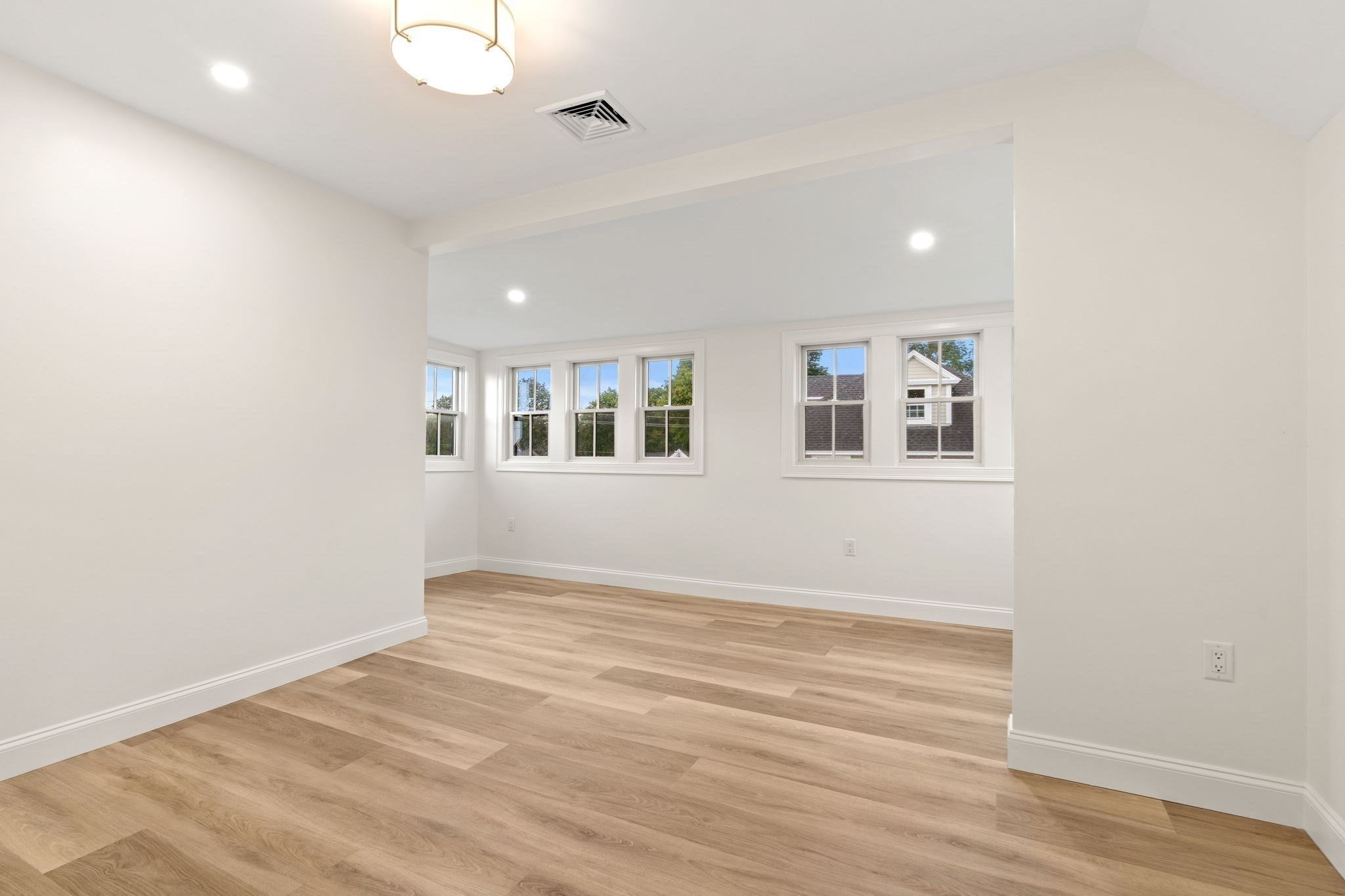 45 Beach Road Property Photo 30