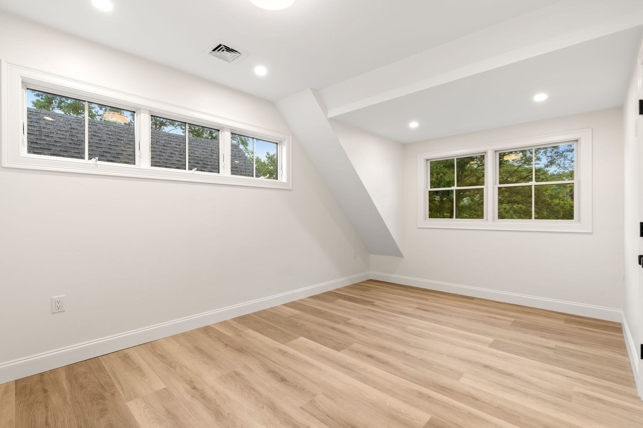 45 Beach Road Property Photo 33