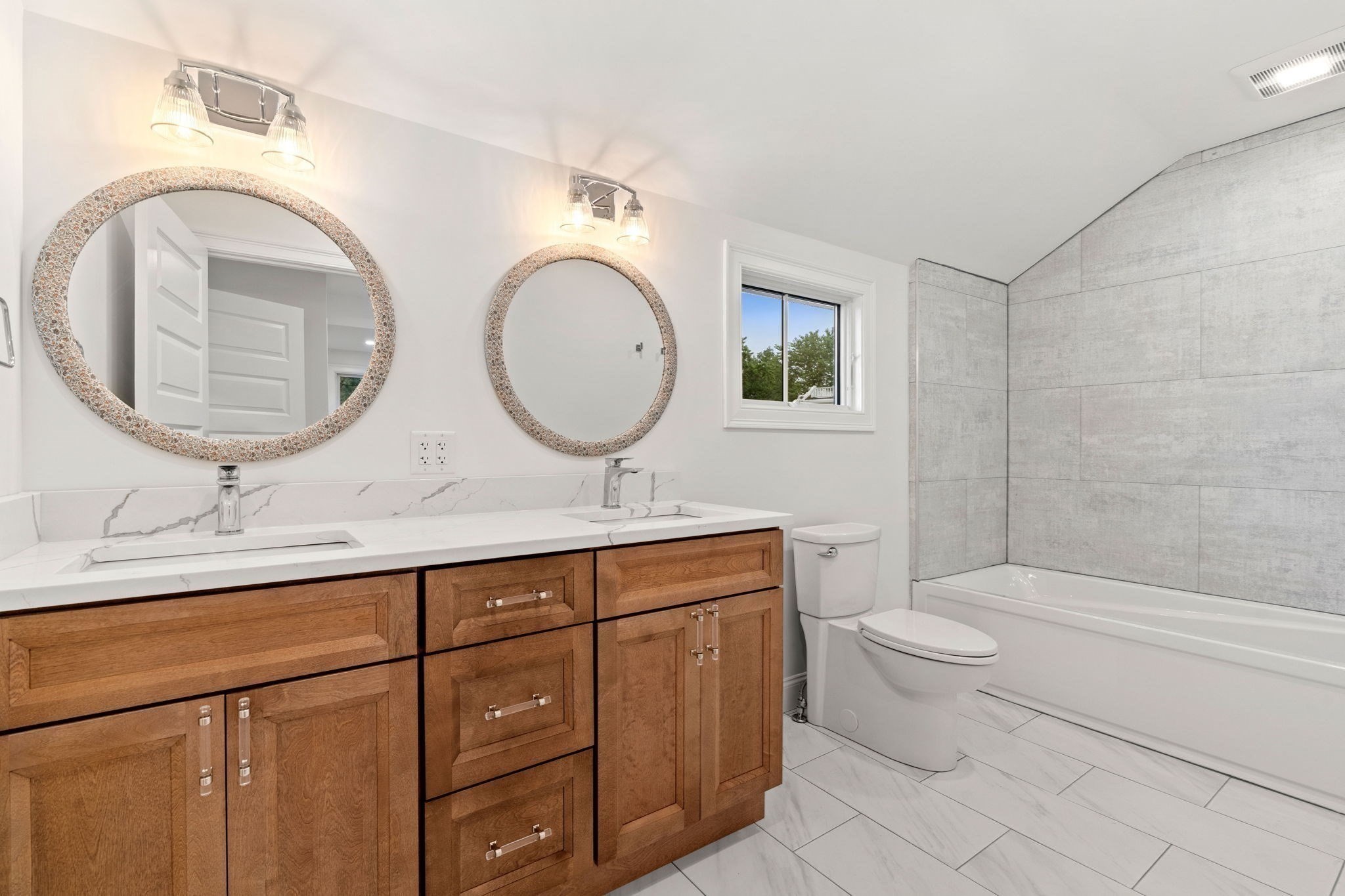 45 Beach Road Property Photo 35