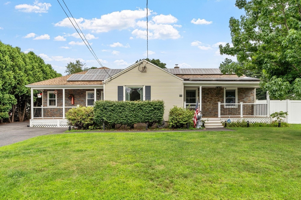 15 Pinebrook Dr Property Photo 2