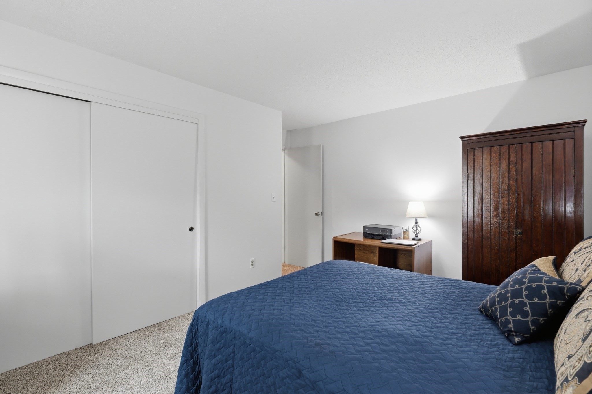 25 Jessica Dr # A Property Photo 20