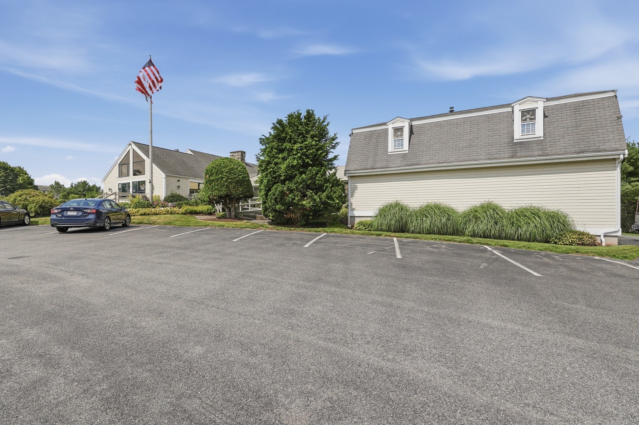 25 Jessica Dr # A Property Photo 25