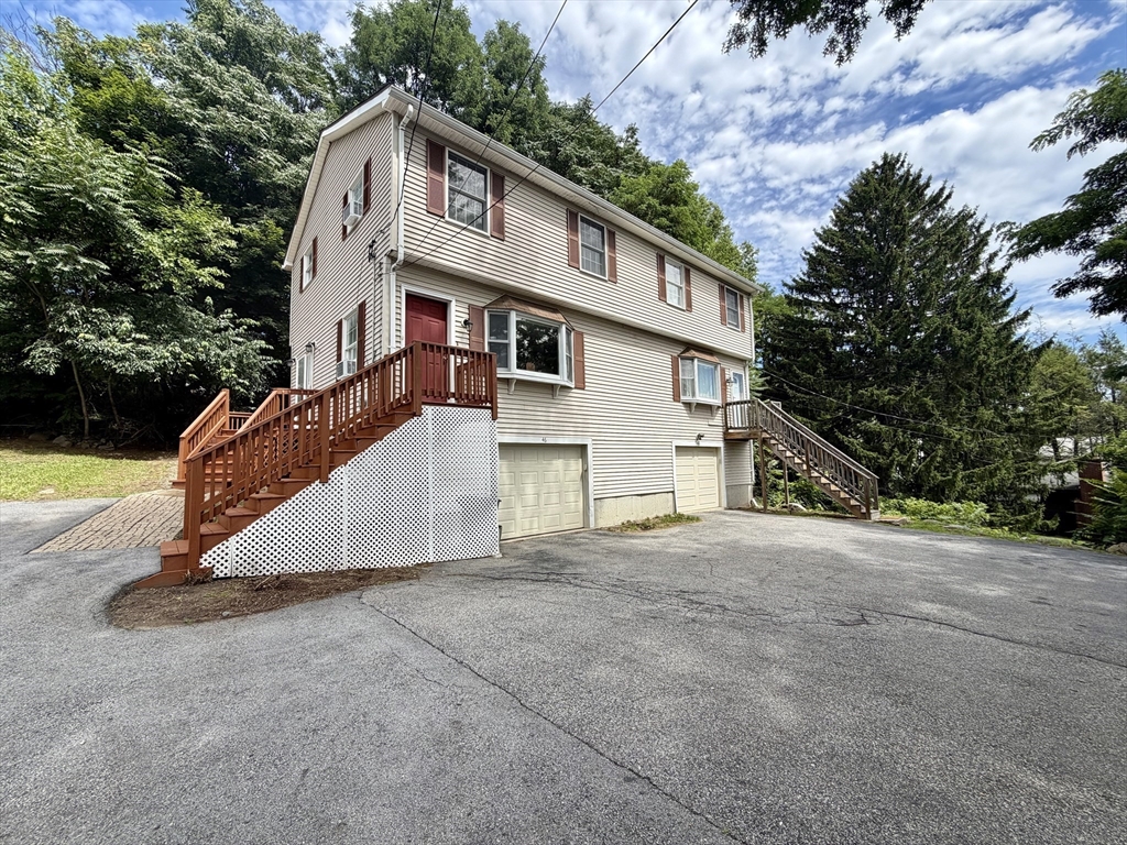 46 Winneconnett Rd Property Photo 1