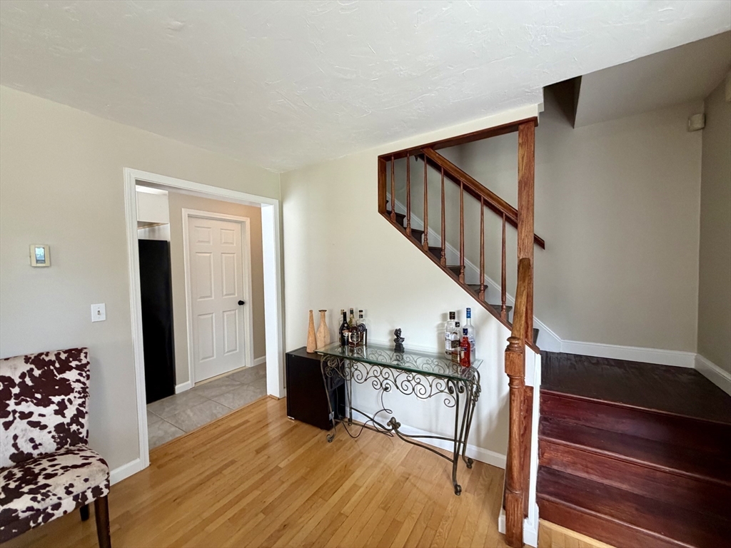 46 Winneconnett Rd Property Photo 5