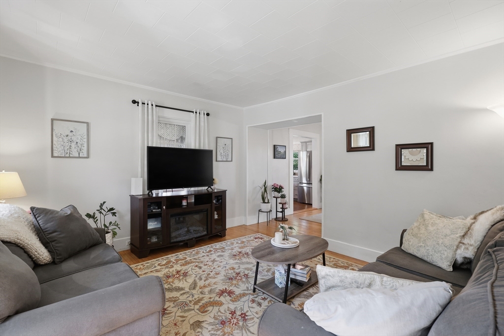 12 Elm Street Property Photo 4