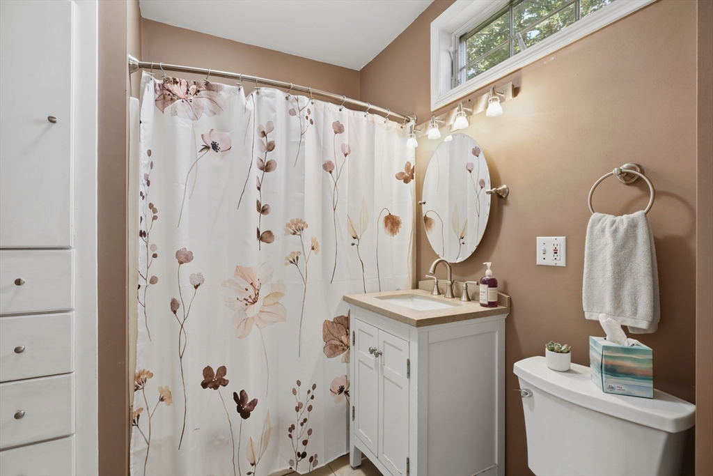12 Elm Street Property Photo 15